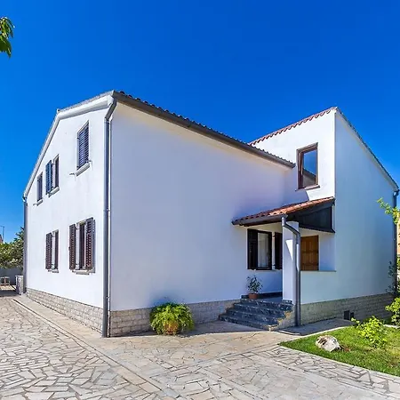 Apartment Vivi * Pula