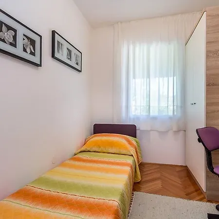 Apartment Vivi * Pula